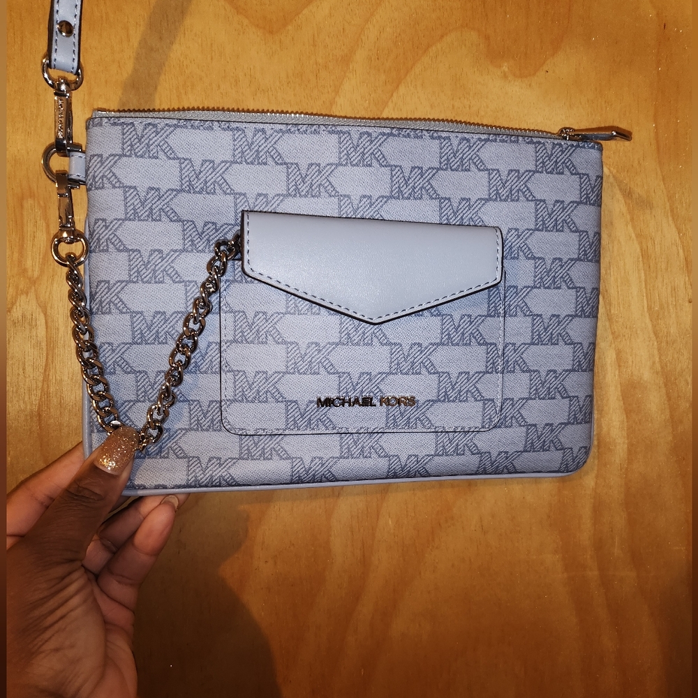 Michael Kors wristlet